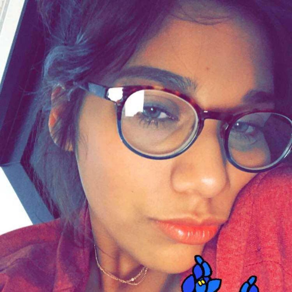 Meet your Posher, Azalea